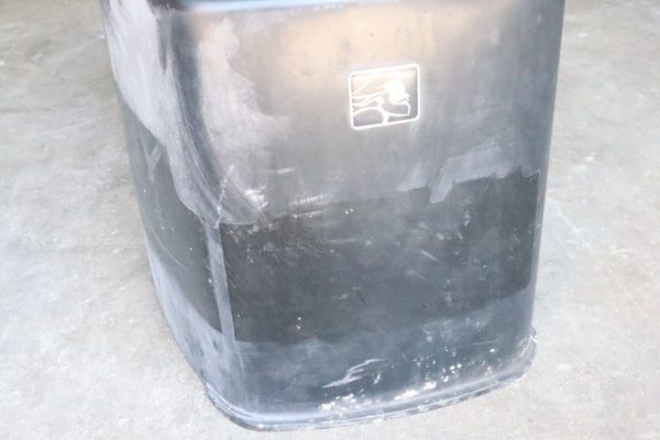 Mercury 250 HP 2 Stroke EFI Top Cowl Assembly PN 814277T14 Fits 1998-2003  USED - Image 5