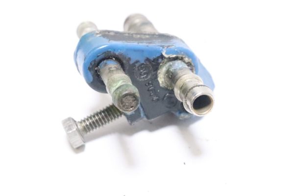 JOHNSON EVINRUDE OMC #394309 FUEL CONNECTION  USED - Image 3
