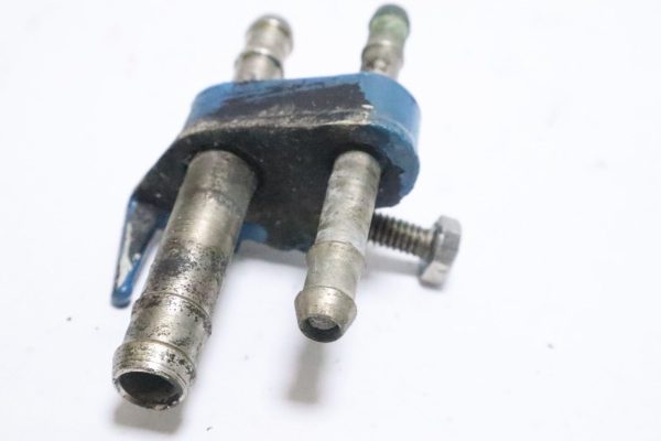 JOHNSON EVINRUDE OMC #394309 FUEL CONNECTION  USED - Image 5