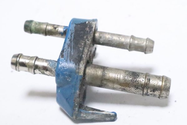 JOHNSON EVINRUDE OMC #394309 FUEL CONNECTION  USED - Image 10