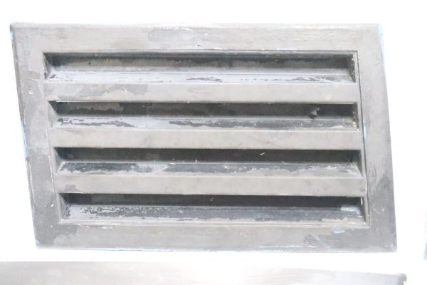 Evinrude Cowl Lovers Port & Starboard 329736 329735 329737 329866 211263 211262  USED - Image 4