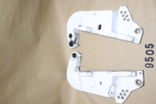 Johnson Evinrude V4 V6 90-00 Stern Brackets 335489 335416 USED - Image 2