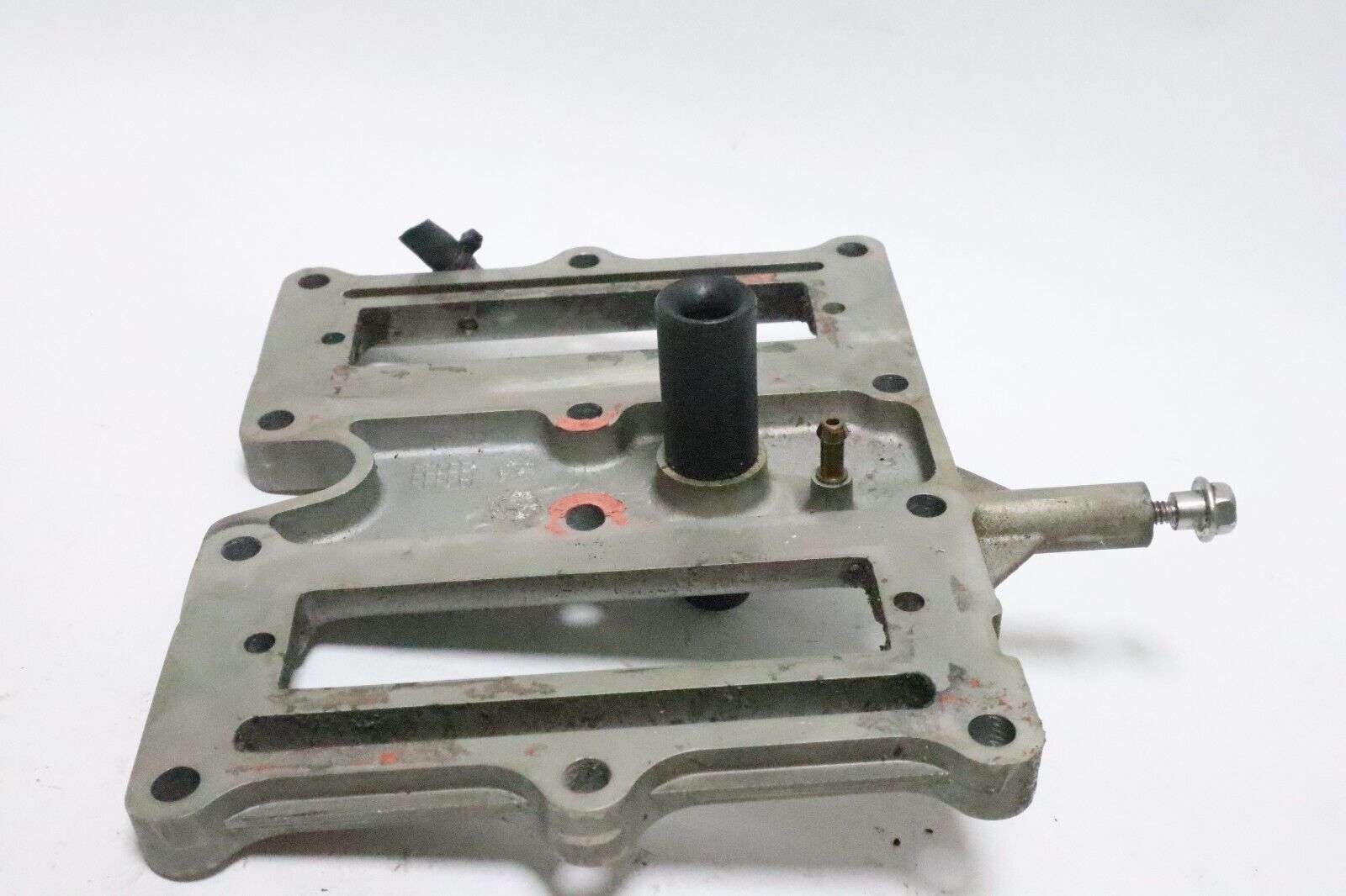 JOHNSON EVINRUDE ETEC 40 50 60 75 90 HP REED PLATE 5005279 STAMPED 3503562 USED - Image 8