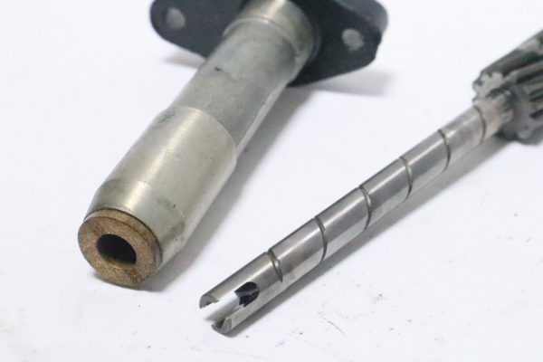 SUZUKI 115 140 HP OIL PUMP DRIVEN GEAR  + RETAINER USED - Image 6