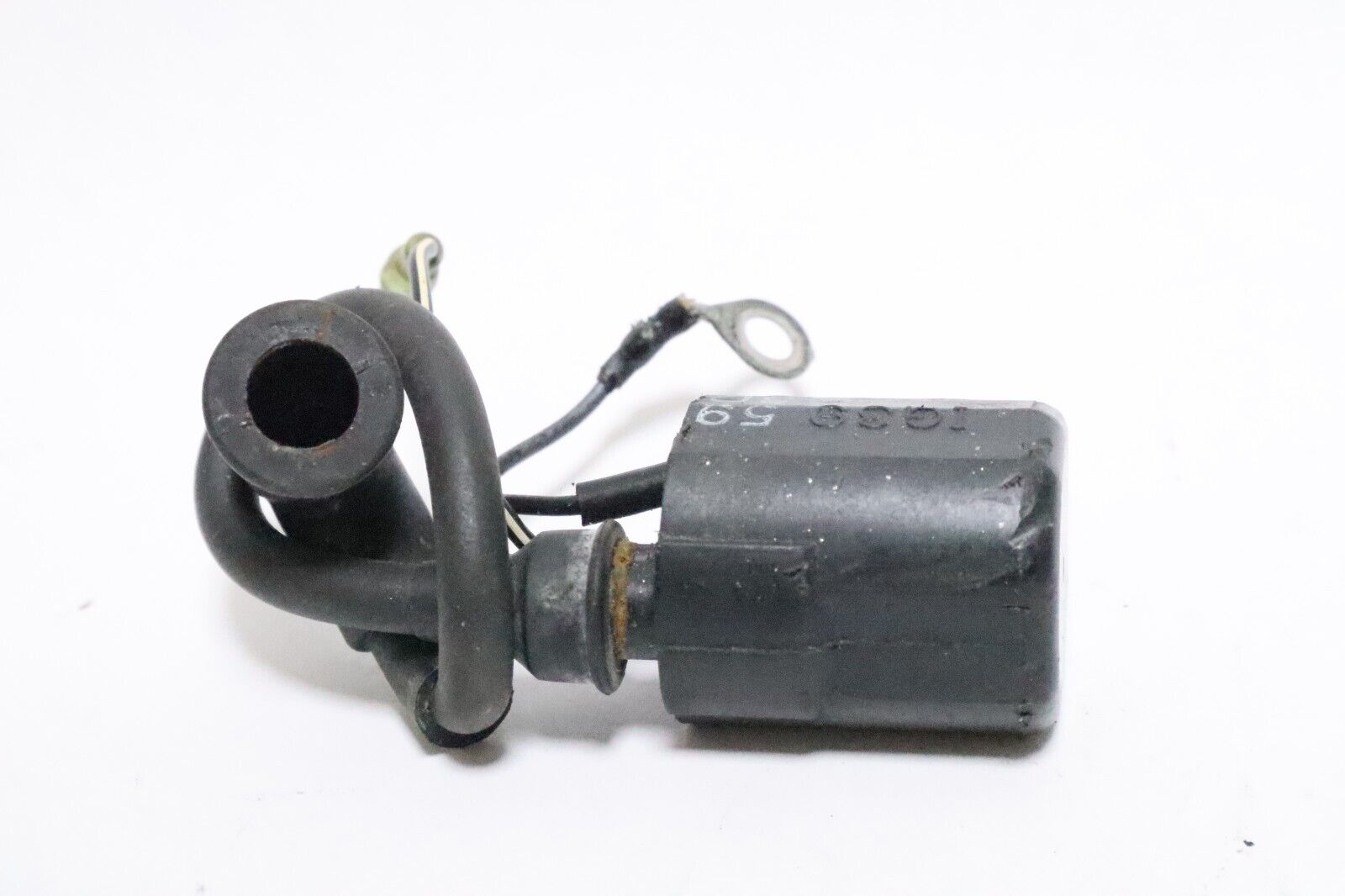 6R3-85570-01-00 Yamaha 1994-08 Ignition Coil 150 175 200 USED - Image 4