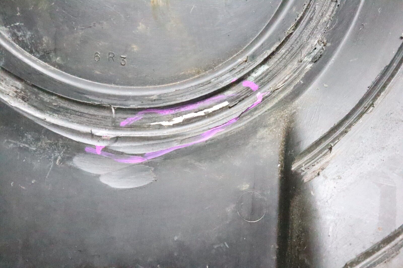 1990 - 1997 Yamaha 150 175 200 225hp hp 150hp Flywheel Rotor Generator Cover USED - Image 10