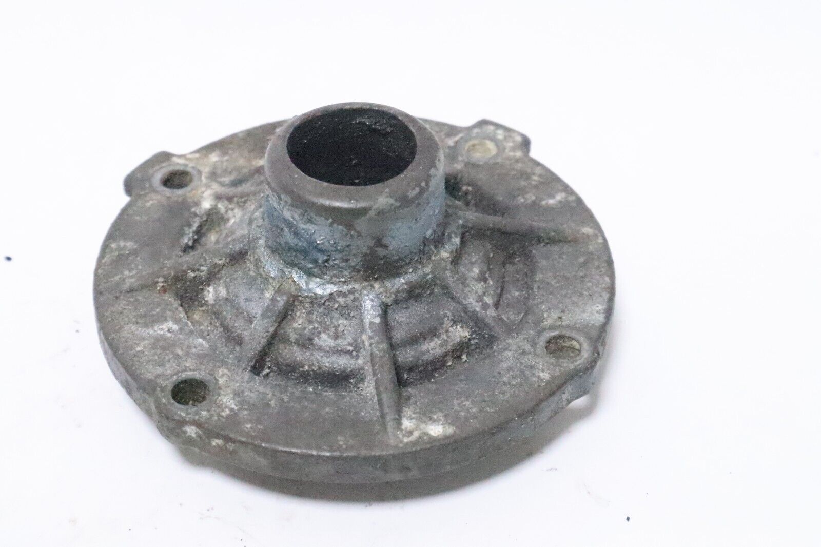 LOWER OIL SEAL HOUSING YAMAHA 115-225 HP PN# 6G5-15359-00-94 USED - Image 3