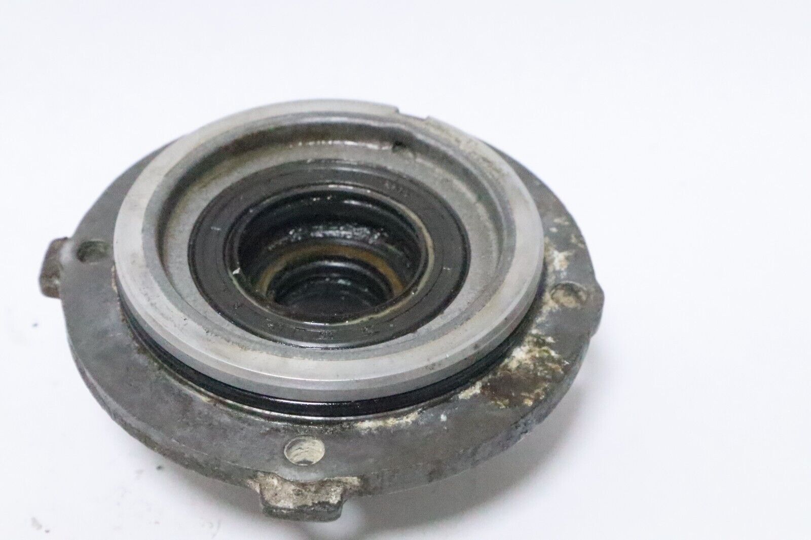 LOWER OIL SEAL HOUSING YAMAHA 115-225 HP PN# 6G5-15359-00-94 USED - Image 7