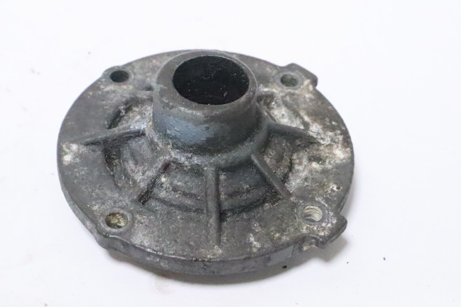 LOWER OIL SEAL HOUSING YAMAHA 115-225 HP PN# 6G5-15359-00-94 USED - Image 11