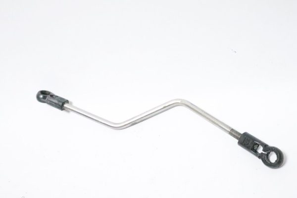 Mercury 826581A1 Oil Pump Link Rod - Used USED - Image 2