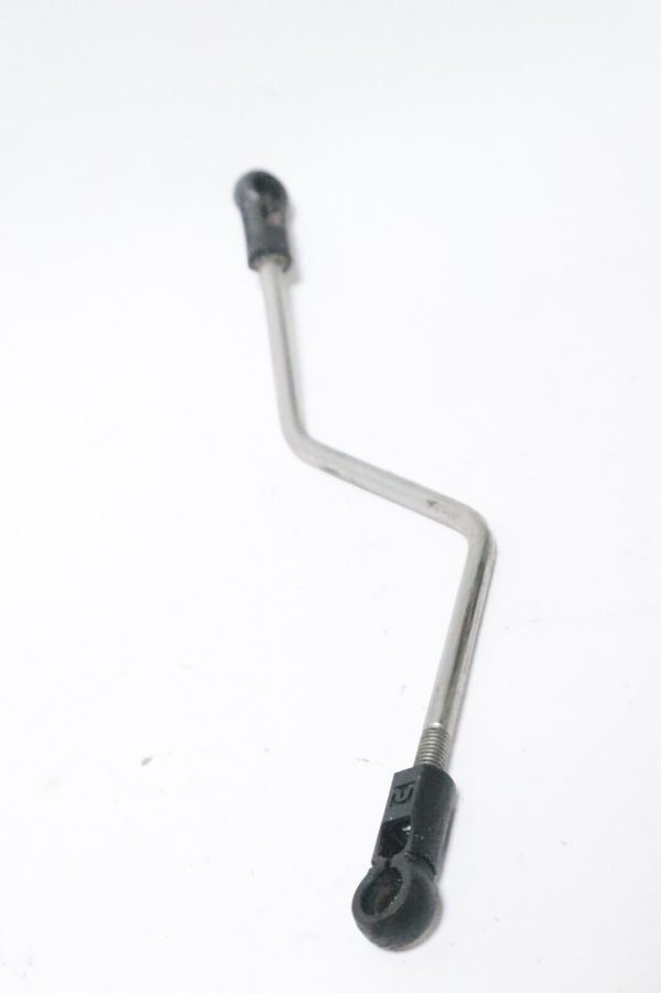 Mercury 826581A1 Oil Pump Link Rod - Used USED - Image 4