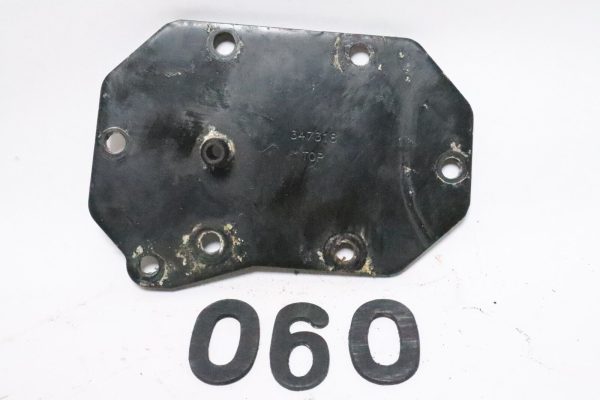 347318 0347318 Water Regulator Hole Cover for Evinrude Johnson V6 Outboard  USED - Image 16