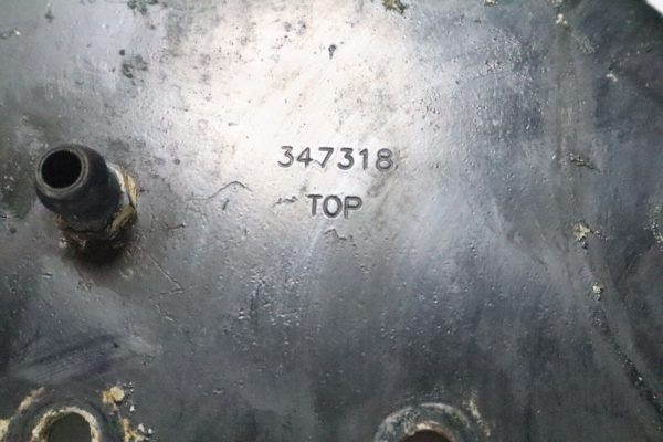 347318 0347318 Water Regulator Hole Cover for Evinrude Johnson V6 Outboard  USED - Image 3