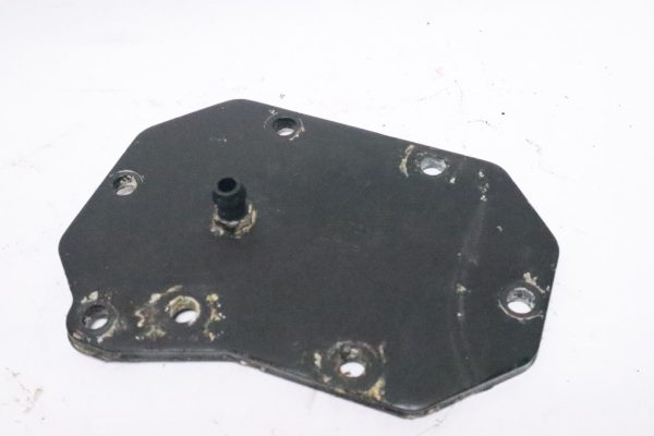 347318 0347318 Water Regulator Hole Cover for Evinrude Johnson V6 Outboard  USED - Image 4