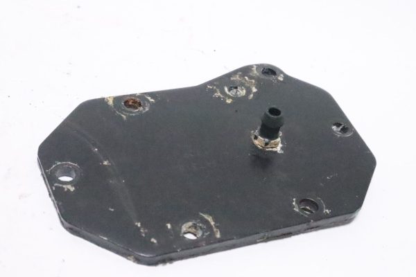 347318 0347318 Water Regulator Hole Cover for Evinrude Johnson V6 Outboard  USED - Image 6