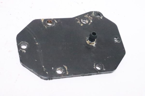 347318 0347318 Water Regulator Hole Cover for Evinrude Johnson V6 Outboard  USED - Image 7