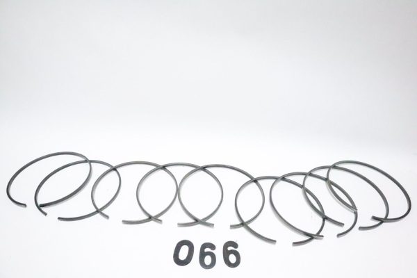 326749  OEM JOHNSON EVINRUDE OUTBOARD RING 0326749 qty 9  USED - Image 9