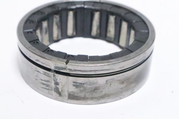 Evinrude Johnson Bearing Race Assembly (Center) 352960 5007190  USED - Image 3