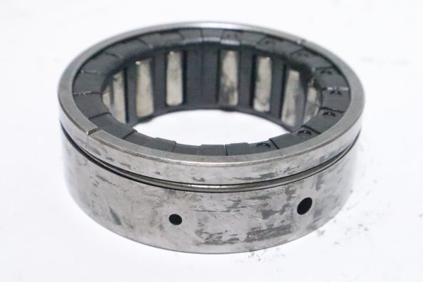 Evinrude Johnson Bearing Race Assembly (Center) 352960 5007190  USED - Image 6