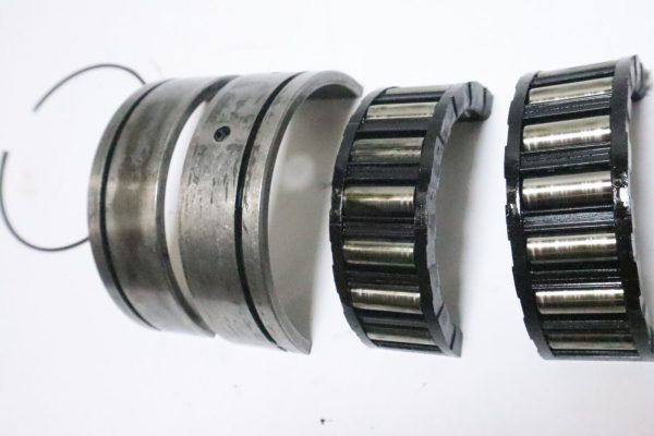 Evinrude Johnson Bearing Race Assembly (Center) 352960 5007190  USED - Image 8