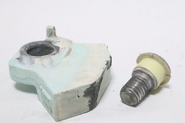 JOHNSON-EVINRUDE 60-300HP (80's-2000's era): TILT LOCK LEVER ASSEMBLY  USED - Image 8
