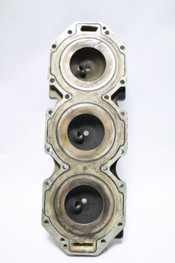 858483T07  Mercury 2000-06 Optimax PORT Cylinder Head 200 225 250HP hp USED - Image 11