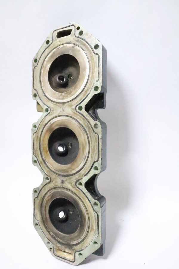 858483T07  Mercury 2000-06 Optimax PORT Cylinder Head 200 225 250HP hp USED - Image 14