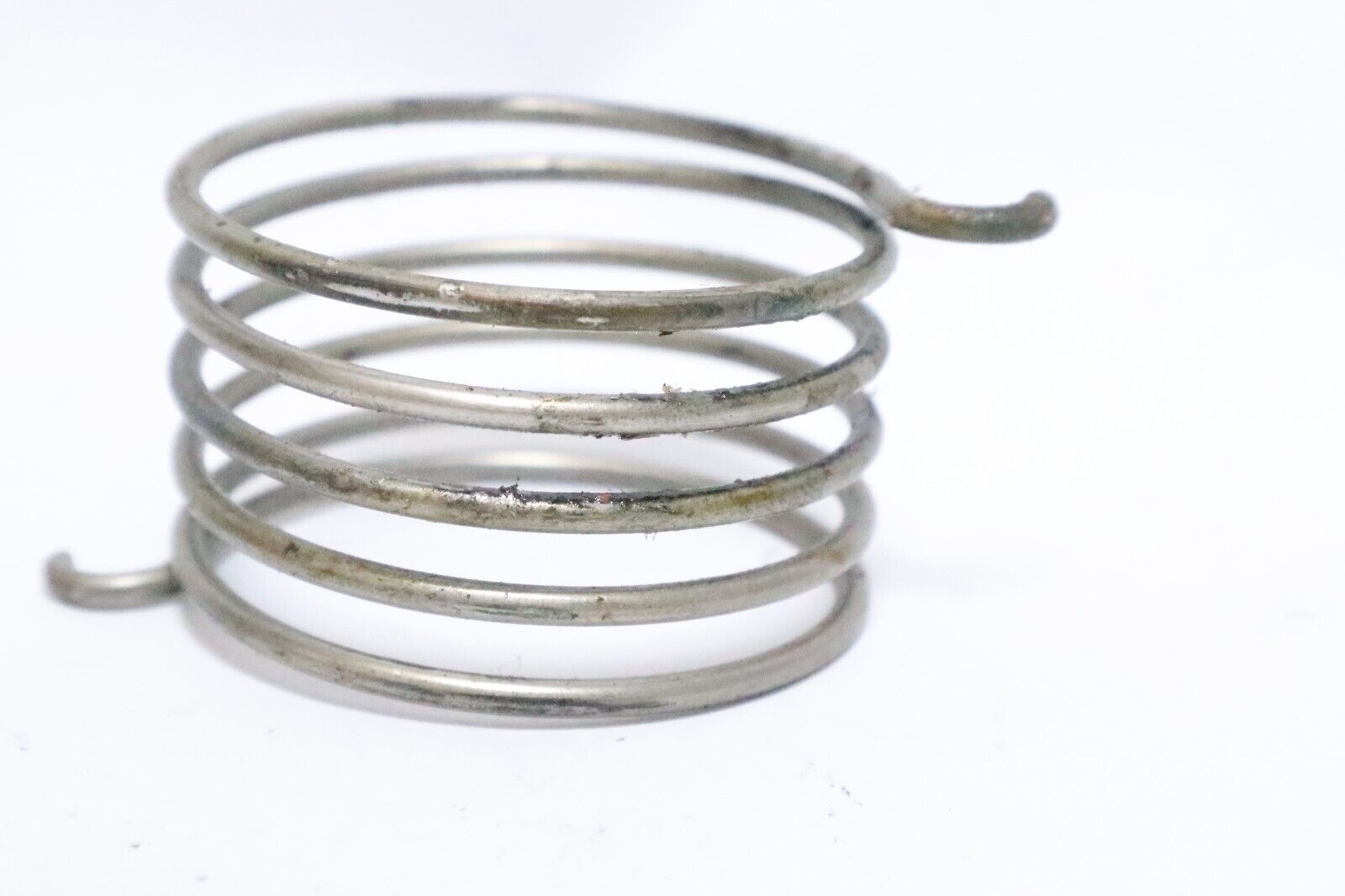 YAMAHA 115 150 175 200 OUTBOARD TORSION SPRING 90508-29M12-00 Used - Image 2