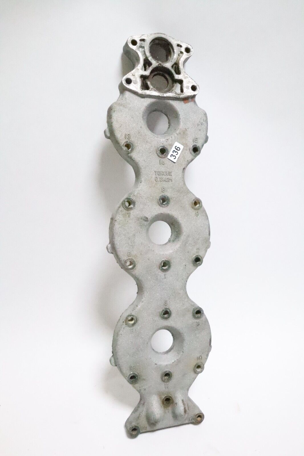 6G5-11191-00-9M Yamaha 150 175 200 HP 2-Stroke Outboard Cylinder Head Cover Used - Image 2