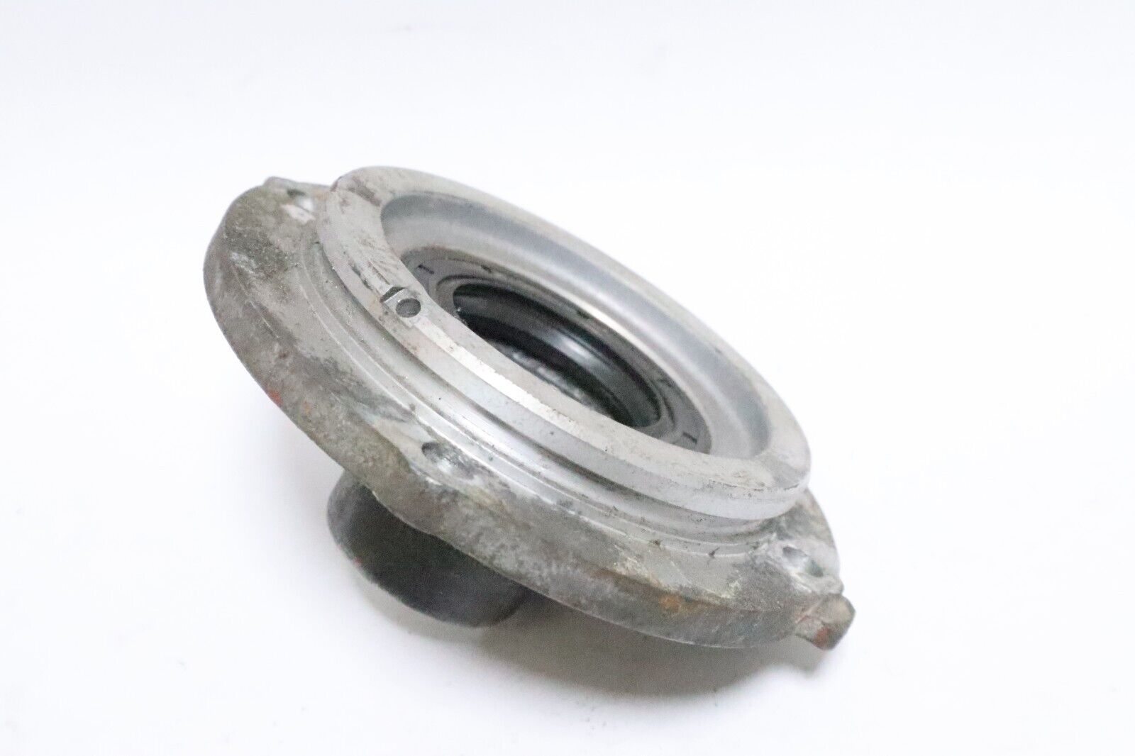 LOWER OIL SEAL HOUSING YAMAHA 115-225 HP PN# 6G5-15359-00-94 Used - Image 9