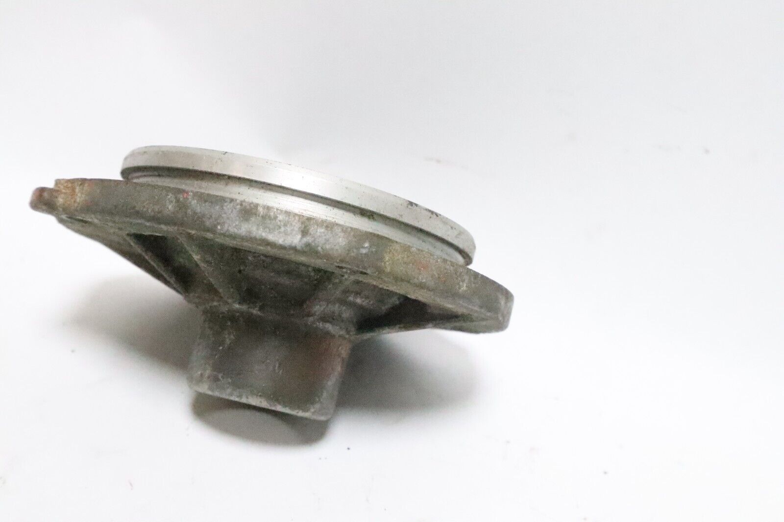 LOWER OIL SEAL HOUSING YAMAHA 115-225 HP PN# 6G5-15359-00-94 Used - Image 11