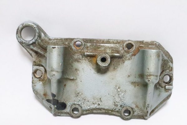 1977-98 Johnson Evinrude Water Passage Cover  317954  88hp - 115hp V4 Outboard  used - Image 2