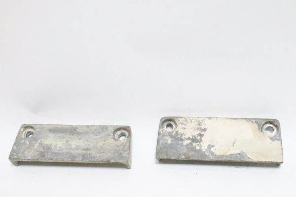 OEM JOHNSON 40 50 55 60 HP OUTBOARD MOTOR ENGINE MOUNTING SIDE COVER PAIR USED