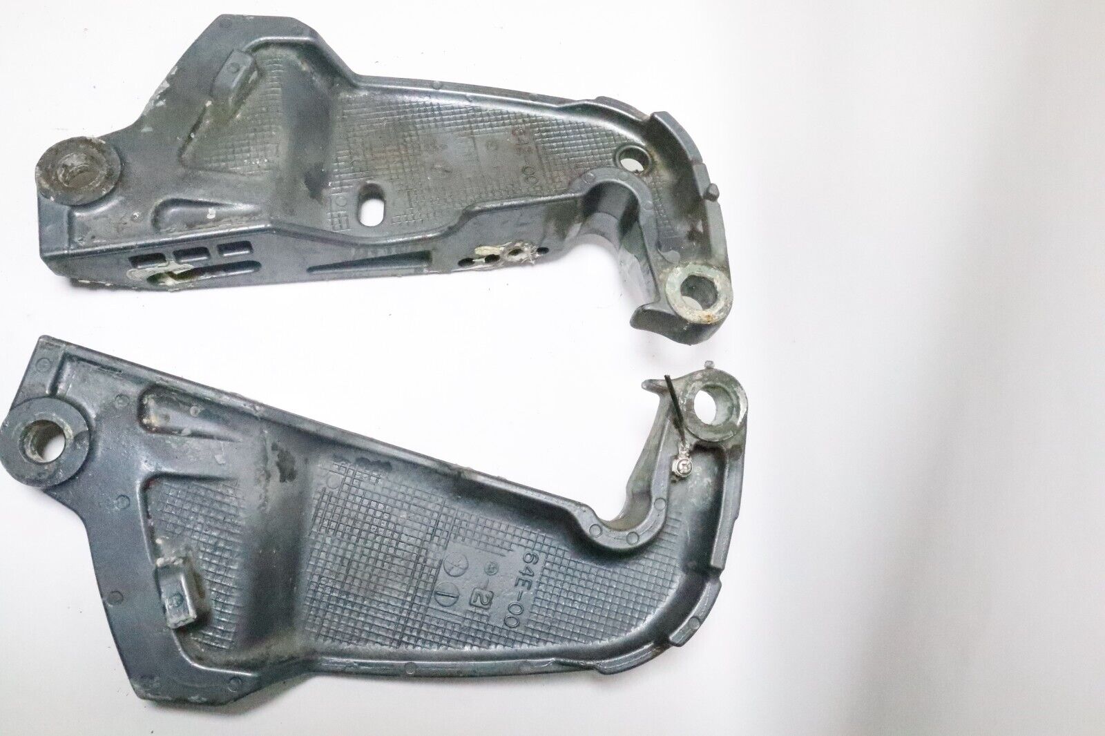 Yamaha Clamp Bracket Set 64E-43111-02-8D 64E-43112-02-8D USED - Image 7