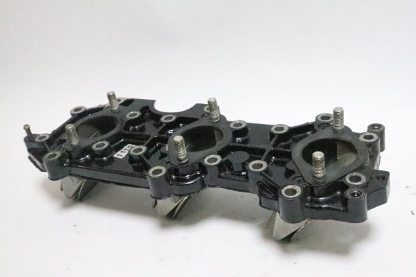 Johnson Evinrude  65 70 HP INTAKE MAINFOLD & Leaf Plate Assembly 0389731 0389395  USED - Image 4