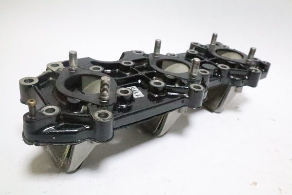 Johnson Evinrude  65 70 HP INTAKE MAINFOLD & Leaf Plate Assembly 0389731 0389395  USED - Image 16