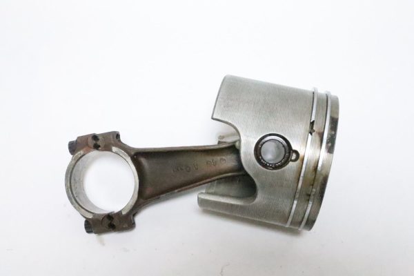 Johnson Evinrude 50-70 HP Piston  0394461 with rod 327211  USED - Image 7