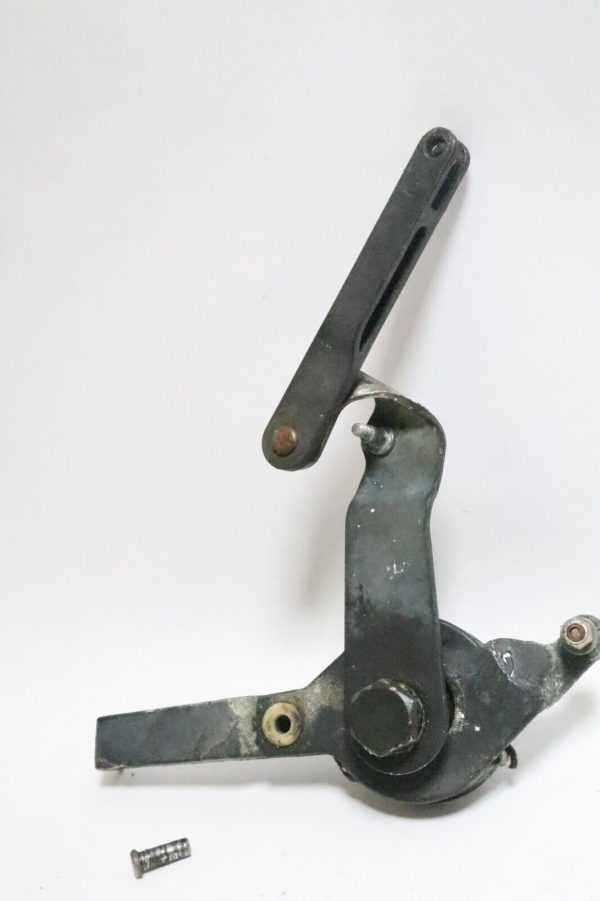 Evinrude Johnson 50hp 1996 3Cyl bellcrank shift lever 328566 393545 328567 60 70  USED