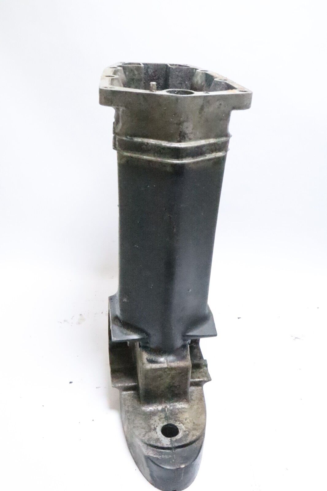 Evinrude Johnson Outer Exhaust Housing 17 Inch 60 70 Hp Outboard 0328598 USED - Image 4