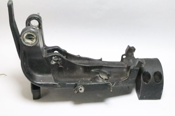 392517 396962 Johnson Evinrude 1988-01 Swivel Bracket & Steering Arm 60 65 70 HP  used