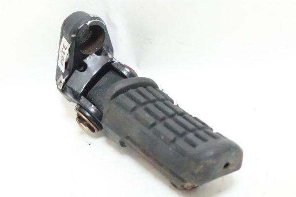 1983-1985 HONDA INTERCEPTOR 700 750 V45 RIGHT FRONT FOOT REST PEG STEP  USED