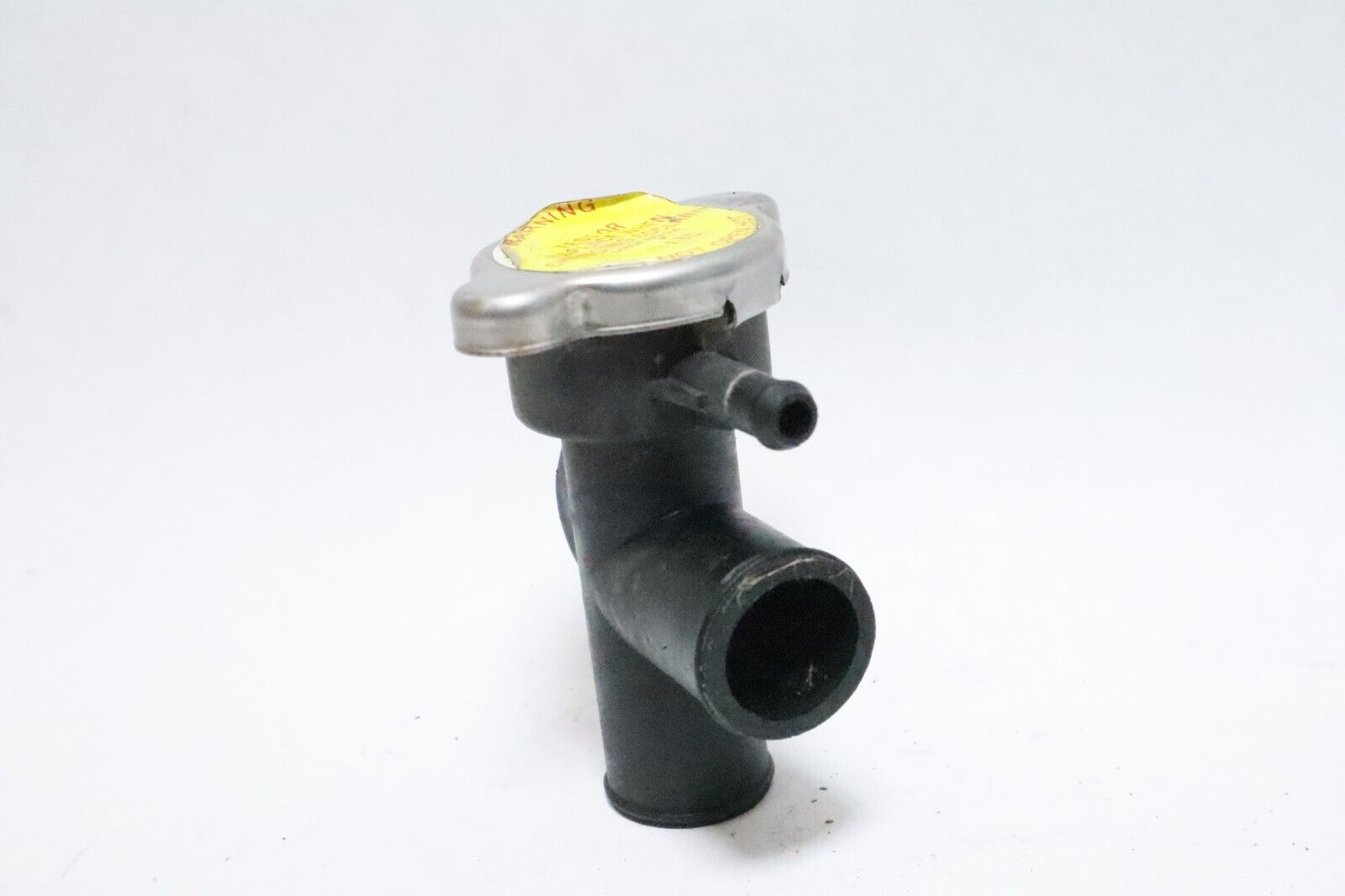 ARCTIC CAT COOLANT FILL NECK WITH CAP 2606-859 USED - Image 2