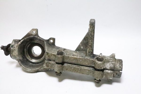 05 06 07 Polaris Sportsman 500 700  left front spindle knuckle shock strut mount  USED - Image 9