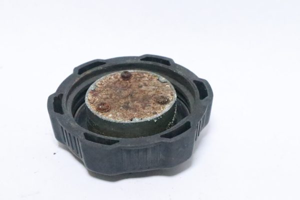 Yamaha Raptor 660 03 Wolverine 350  Gas Cap 5KM-24610-00-00  USED - Image 7