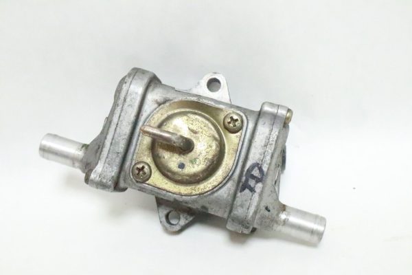Honda VFR750 VFR 750 Interceptor Pulse Secondary Air induction Valve Assy 94-97  USED