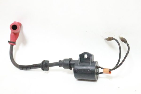 Suzuki DT200 200 hp outboard ignition coil (33410-87D70)  USED - Image 4