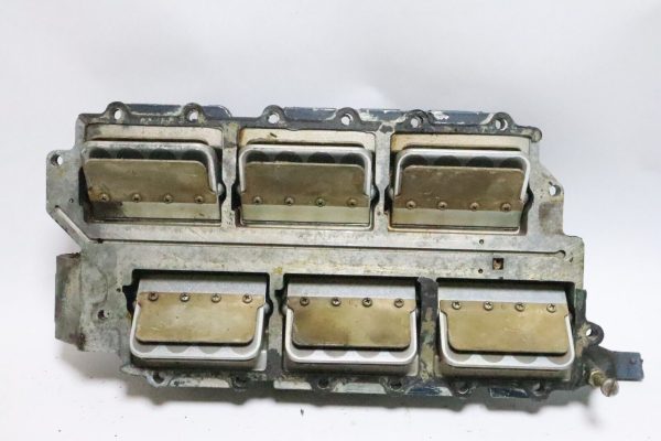 Johnson Evinrude 150-155-185-235 Intake Manifold Reed Valve Block 394366  used - Image 9