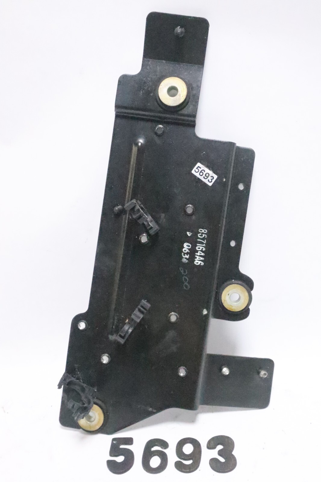 MERCURY OUTBOARD ELECTRICAL MOUNTING PLATE 8571641 - Image 2