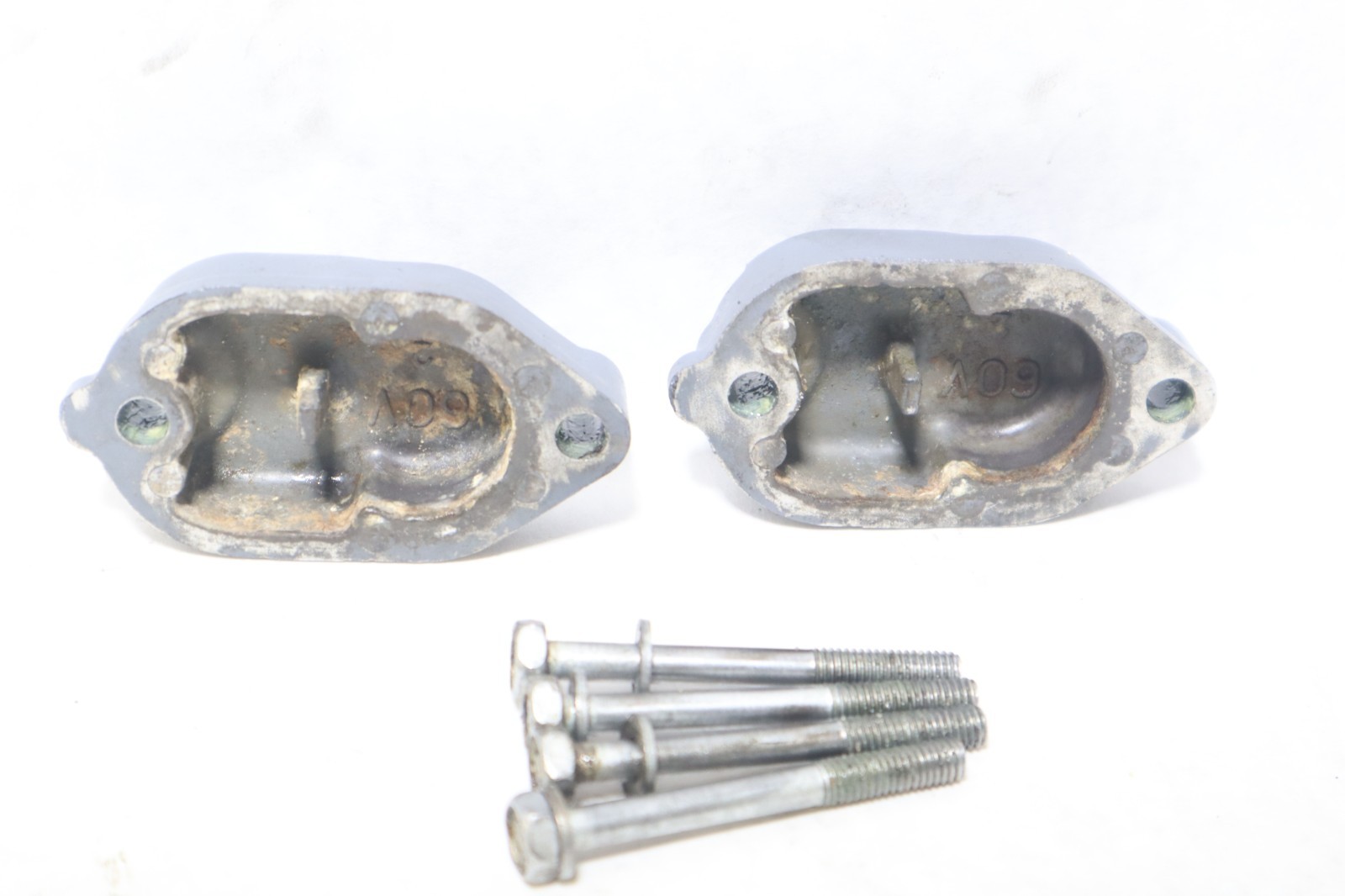 YAMAHA 2 COVER, THERMOSTAT, 60V-12413-00-1S, 3.3 HPDI - Image 4