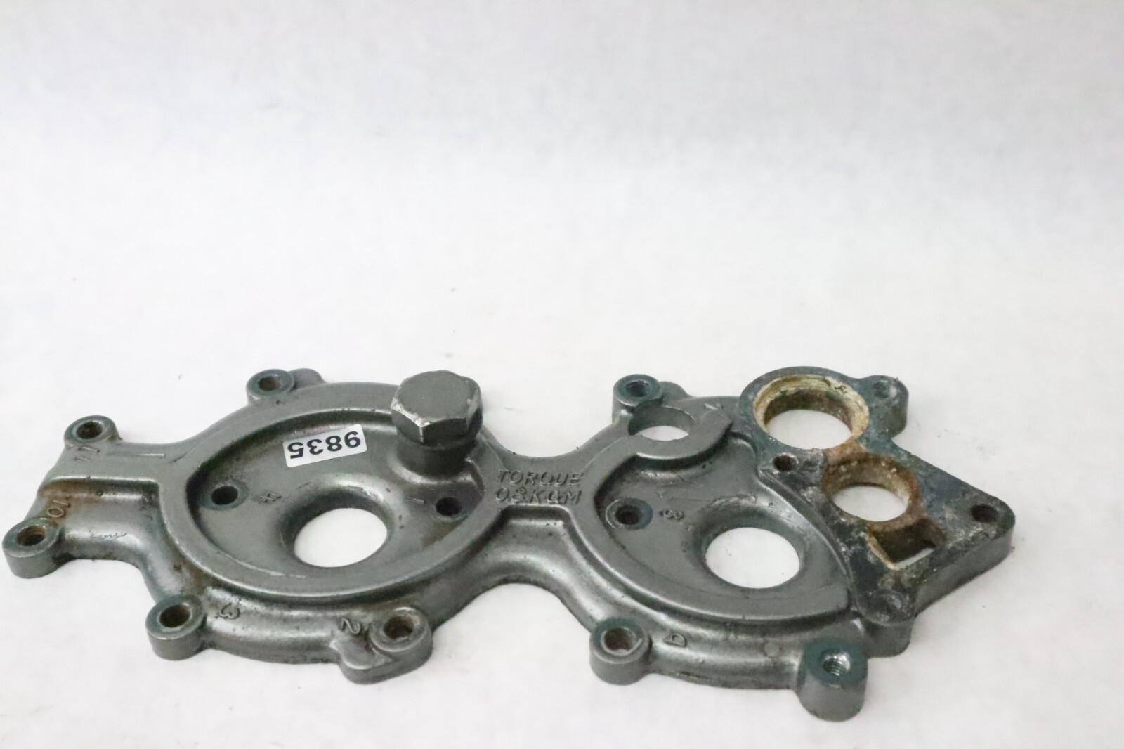 1985-1988 Yamaha MARINER 40 HP 40el CYLINDER HEAD Cover 2 STROKE 97703M
